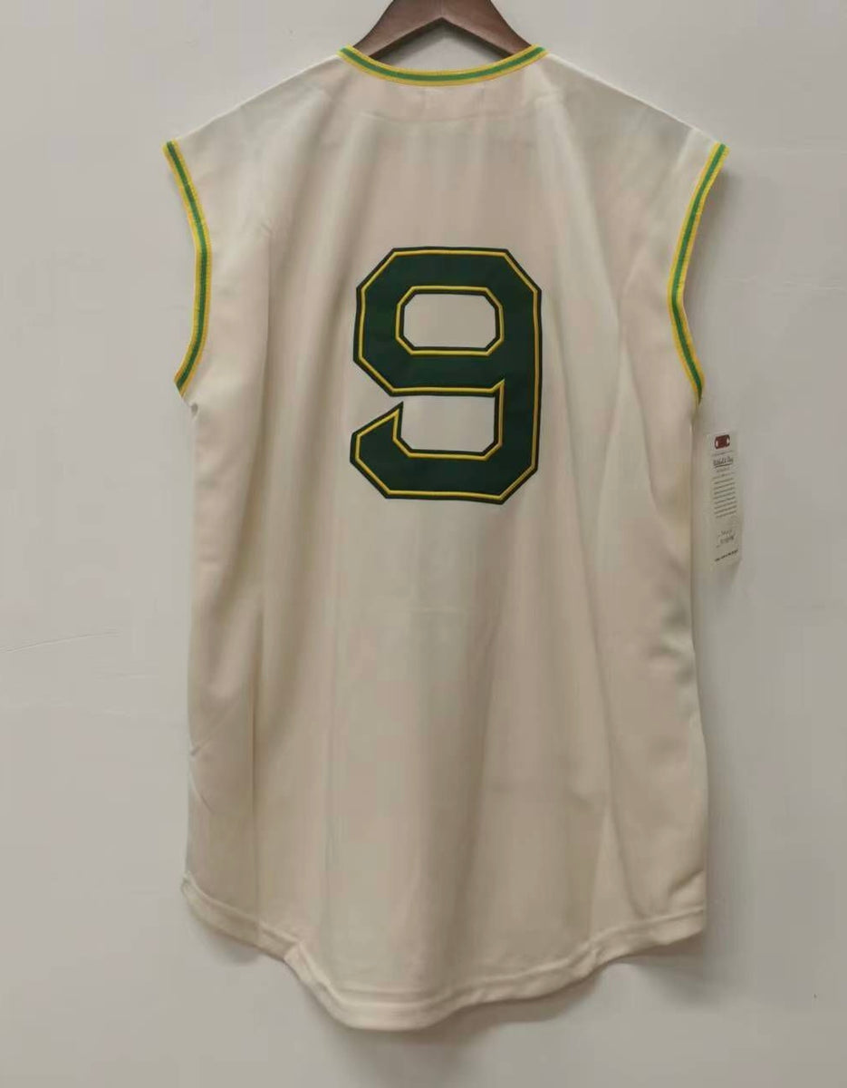 Oakland A's Reggie Jackson deals Jersey