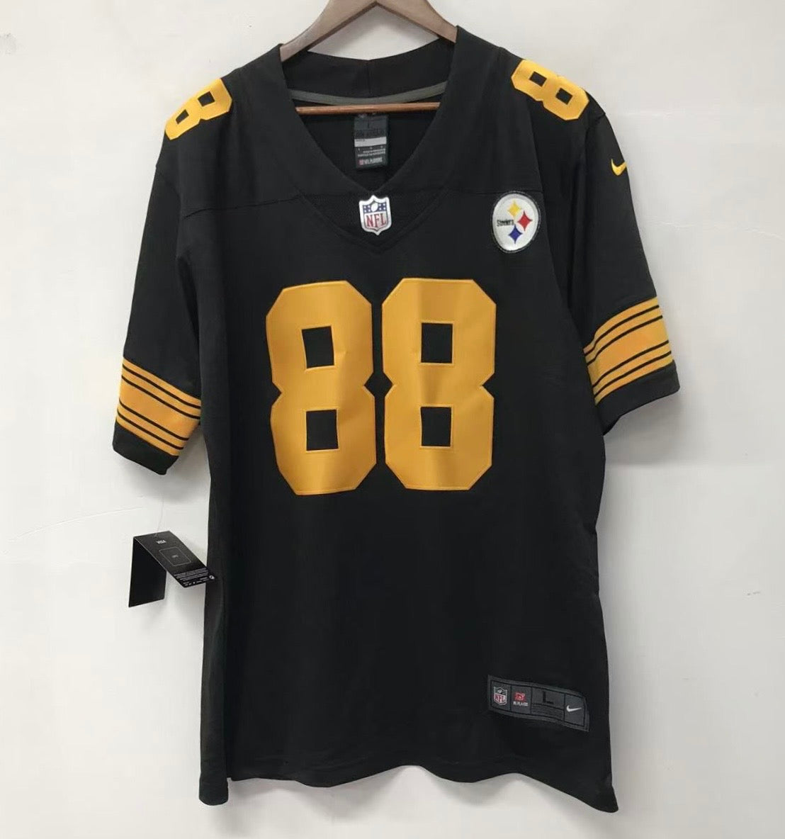 Pat Freiermuth Pittsburgh Steelers official NFL Nike color rush