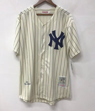 Roger Maris New York Yankees Jersey pinstripes Mitchell & Ness