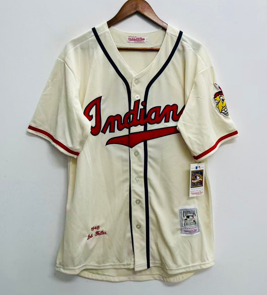 thumbnail image 2 of Vintage Style Cleveland Indians MLB Enamel Lapel Pin – Free Shipping 2 of 4