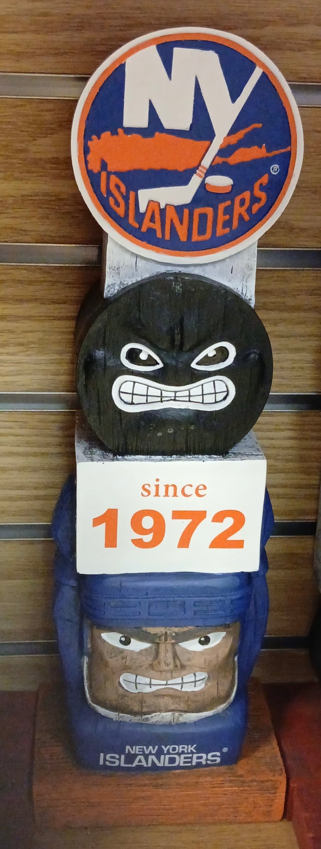 New York Islanders NHL licensed Tiki 16’ made by Evergreen