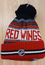 Detroit Red Wings NHL New Era winter Hat with Pom Pom