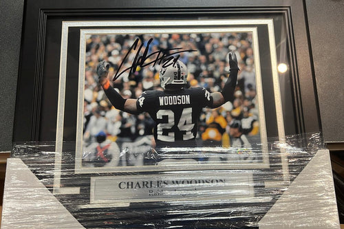 Charles Woodson Raiders Autographed 8x10 photo framed with COA