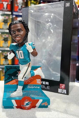 Tyreek Hill Miami Dolphins Bobblehead Forever Collectibles
