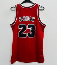 Michael Jordan YOUTH KIDS Chicago Bulls Official NBA Mitchell & Ness Jersey