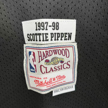 Scottie Pippen Chicago Bulls Official NBA Mitchell & Ness Jersey black