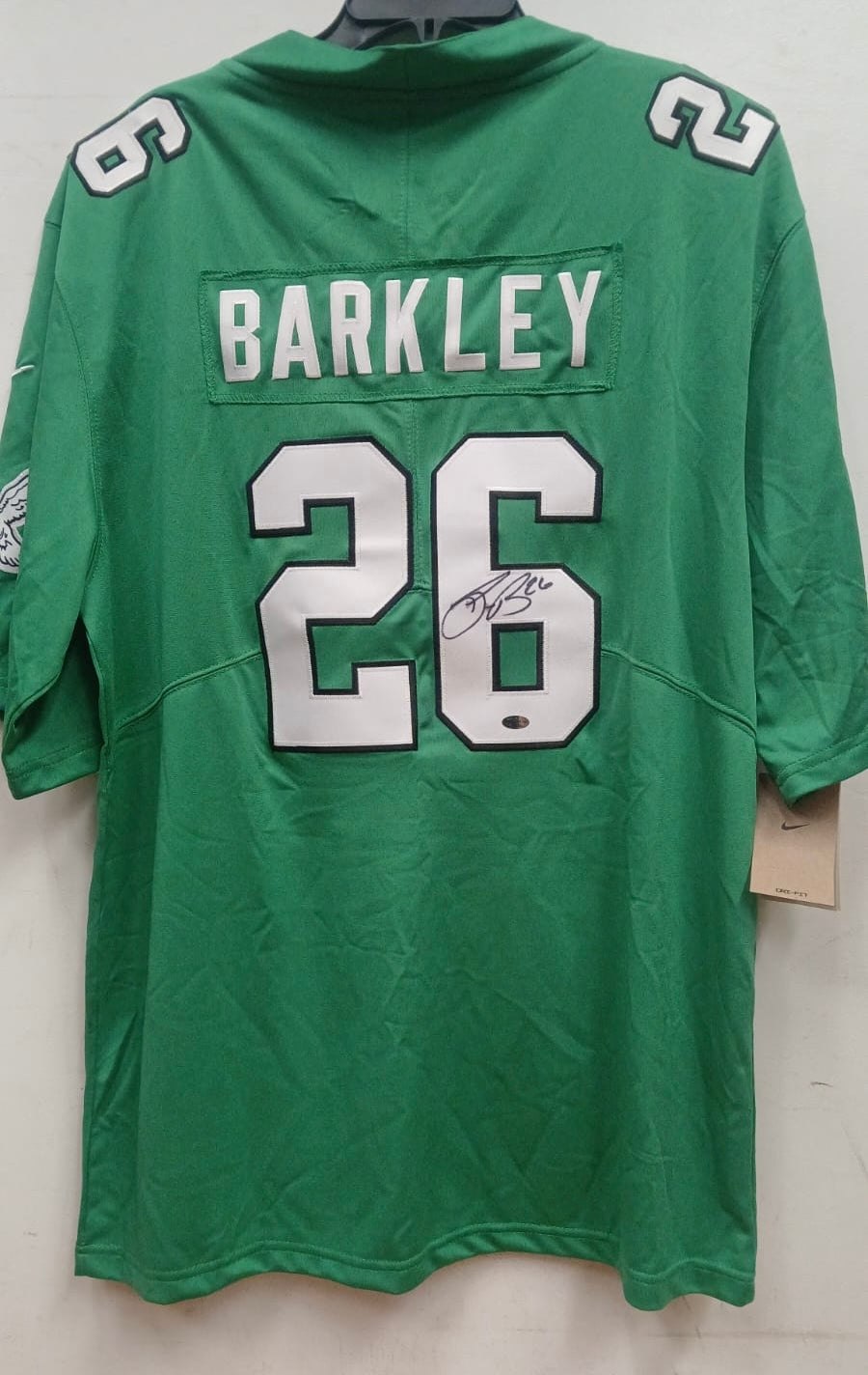 Saquon Barkley autographed Philadelphia Eagles Kelly green jersey COA & Photo signing