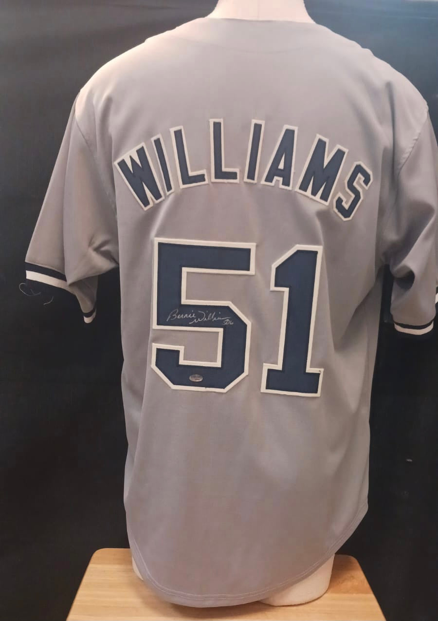 Bernie Williams autographed New York Yankees custom jersey COA