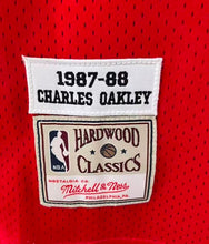 Charles Oakley Chicago Bulls Official NBA Mitchell & Ness Jersey