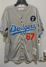Vin Scully Los Angeles Dodgers Jersey Mitchell & Ness gray with white outline