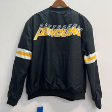 Pittsburgh Penguins Official NHL Starter jacket / Winter coat