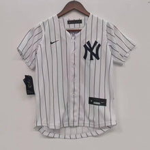 Derek Jeter New York Yankees MLB Nike YOUTH Jersey