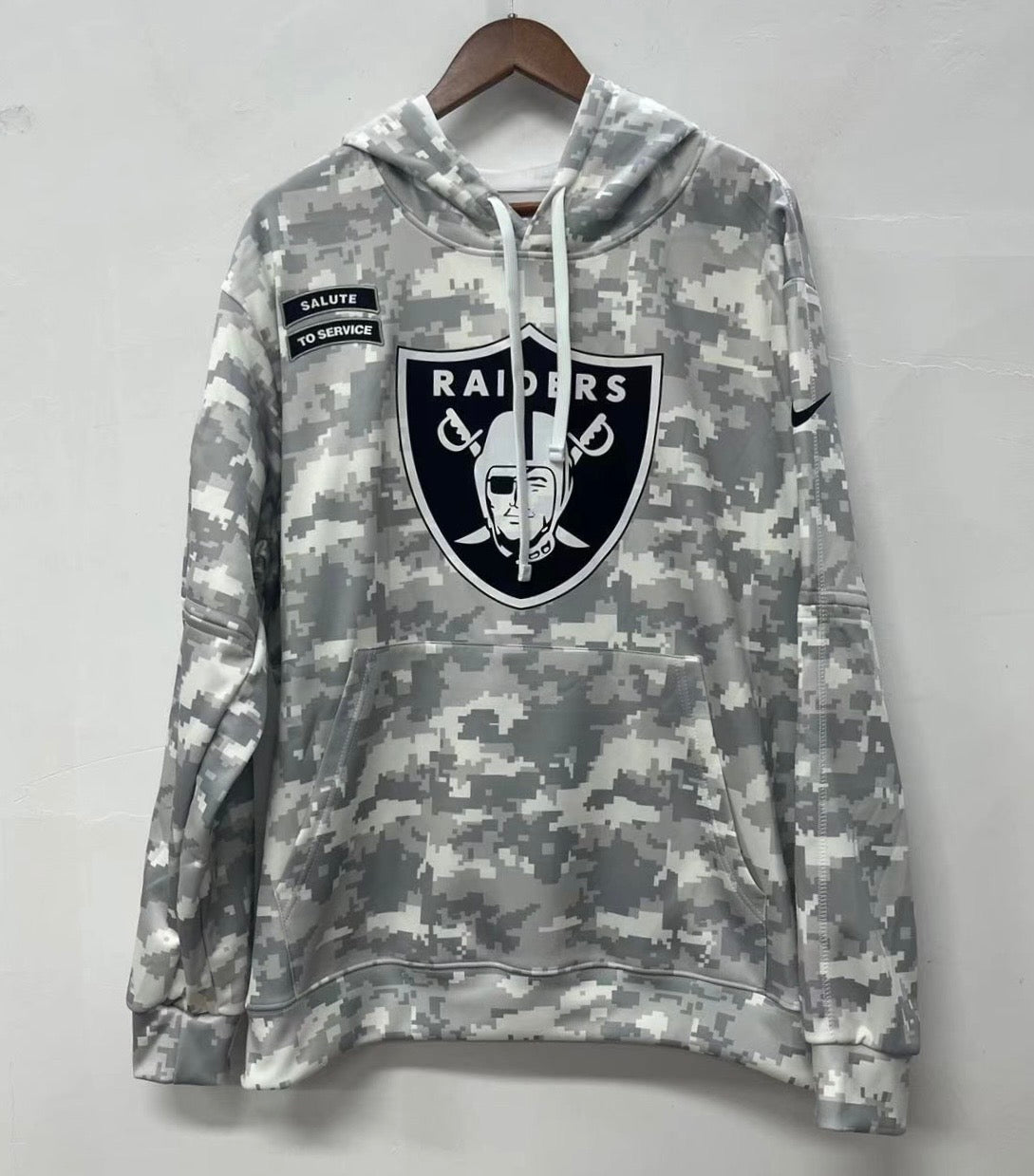 Las Vegas Raiders 2024 Official Nike Salute to Service hoodie
