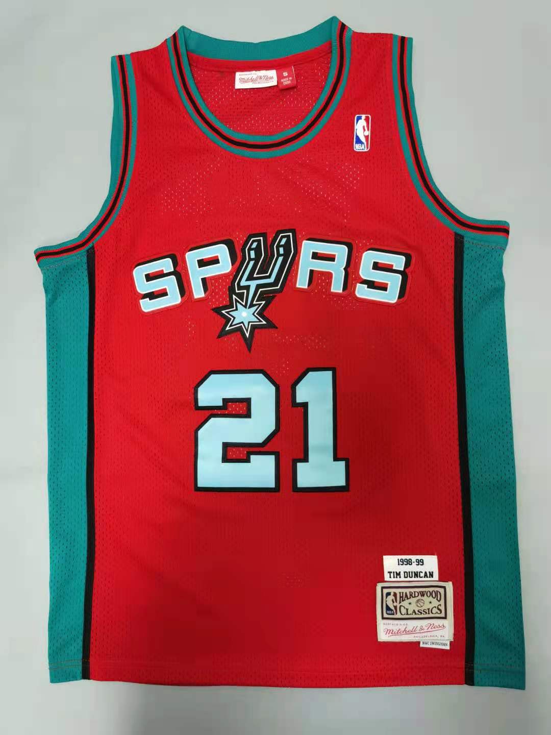 Mitchell & Ness Men's San Antonio Spurs 1998-99 Tim Duncan White Swingman Jersey, White / S