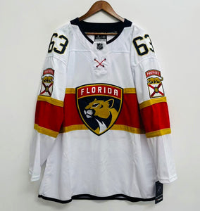 Custom Stitched #63 Brad Marchand Florida Panthers Hockey T-Shirt – Fan-Made White 3XL