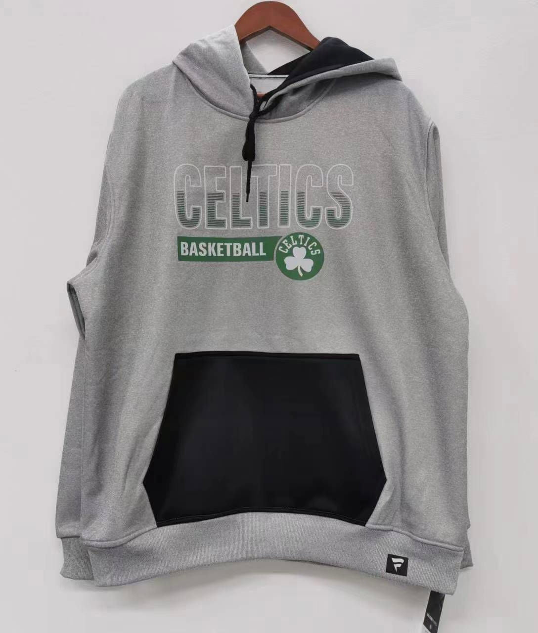 Boston Celtics hoodie black pocket - Main Image