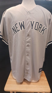 Reggie Jackson autographed New York Yankees custom jersey Beckett COA