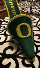 Oregon Ducks Official NCAA Decorative Wine bottle holder shoe display