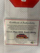 Víctor Cruz New York Giants autographed Mitchell & Ness NFL Super Bowl jersey COA Photo signing