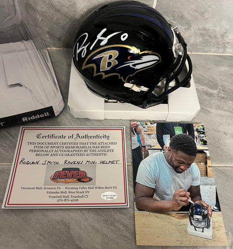 Roquan Smith Autographed Baltimore Ravens Mini Helmet with COA & Photo Signing