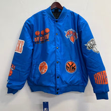 New York Knicks Official NBA Starter jacket / Winter coat