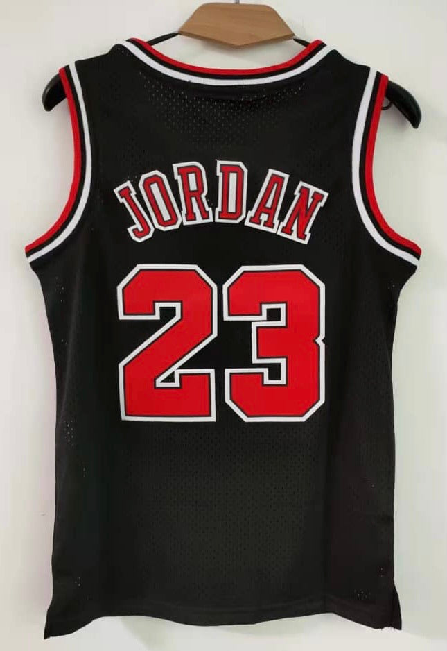 Michael Jordan YOUTH Chicago Bulls Jersey Black